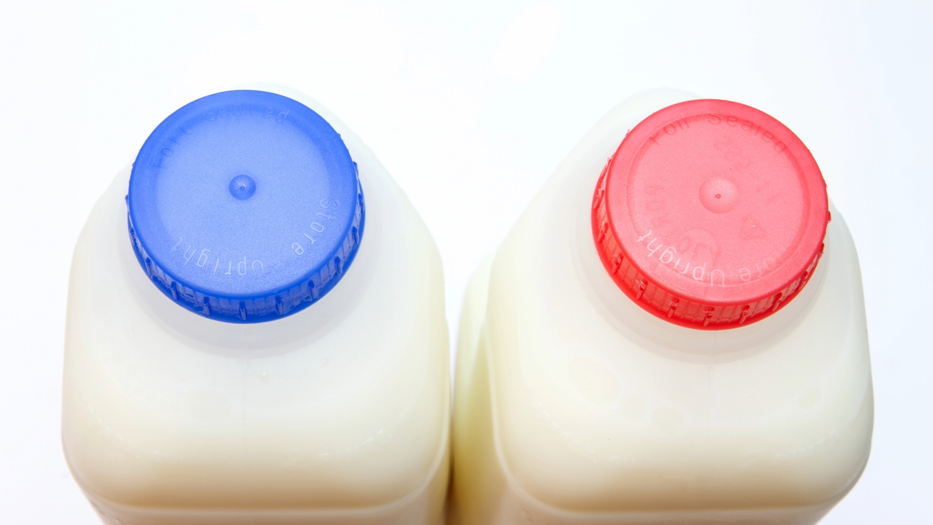 Leche desnatada y leche entera
